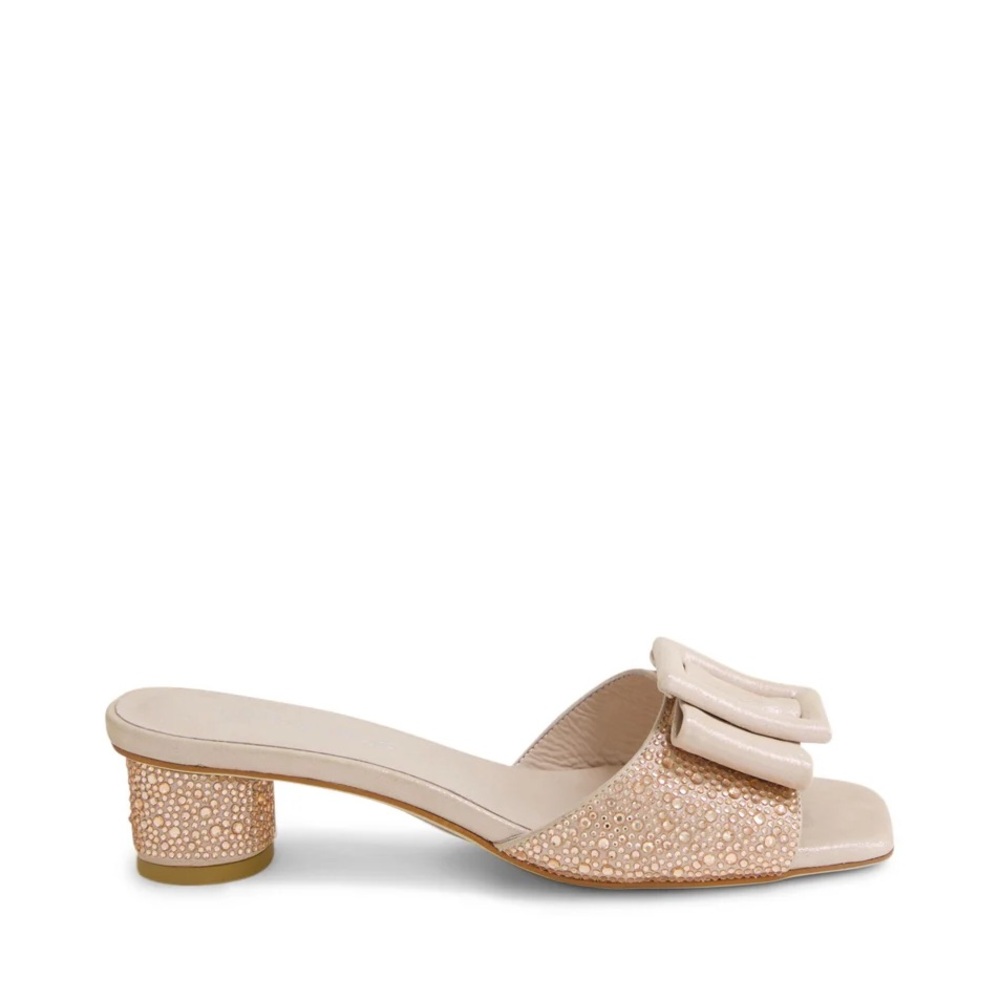 Elegant Cream Women's Slide Sandals